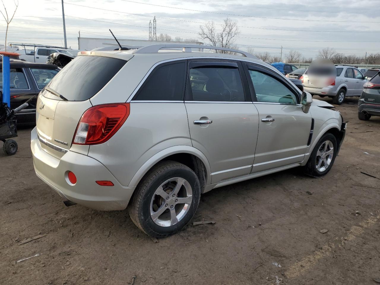 2014 Chevrolet Captiva - Image 3