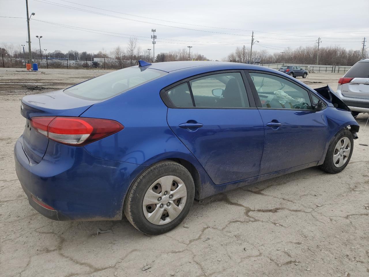 2017 Kia Forte - Image 3