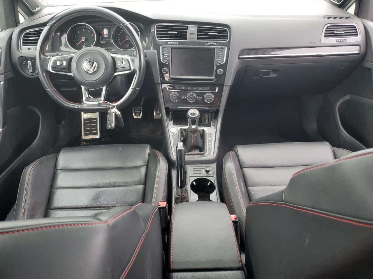 2016 Volkswagen GTI - Image 8