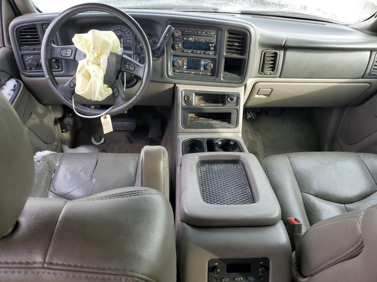 2005 GMC Yukon - Image 8