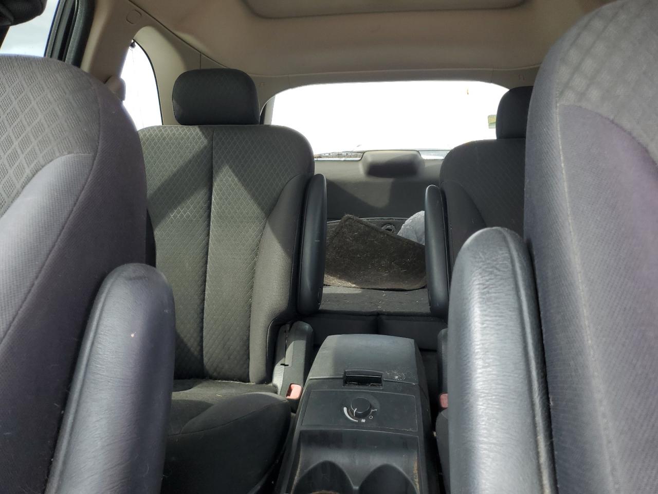2006 Chrysler Pacifica - Image 10