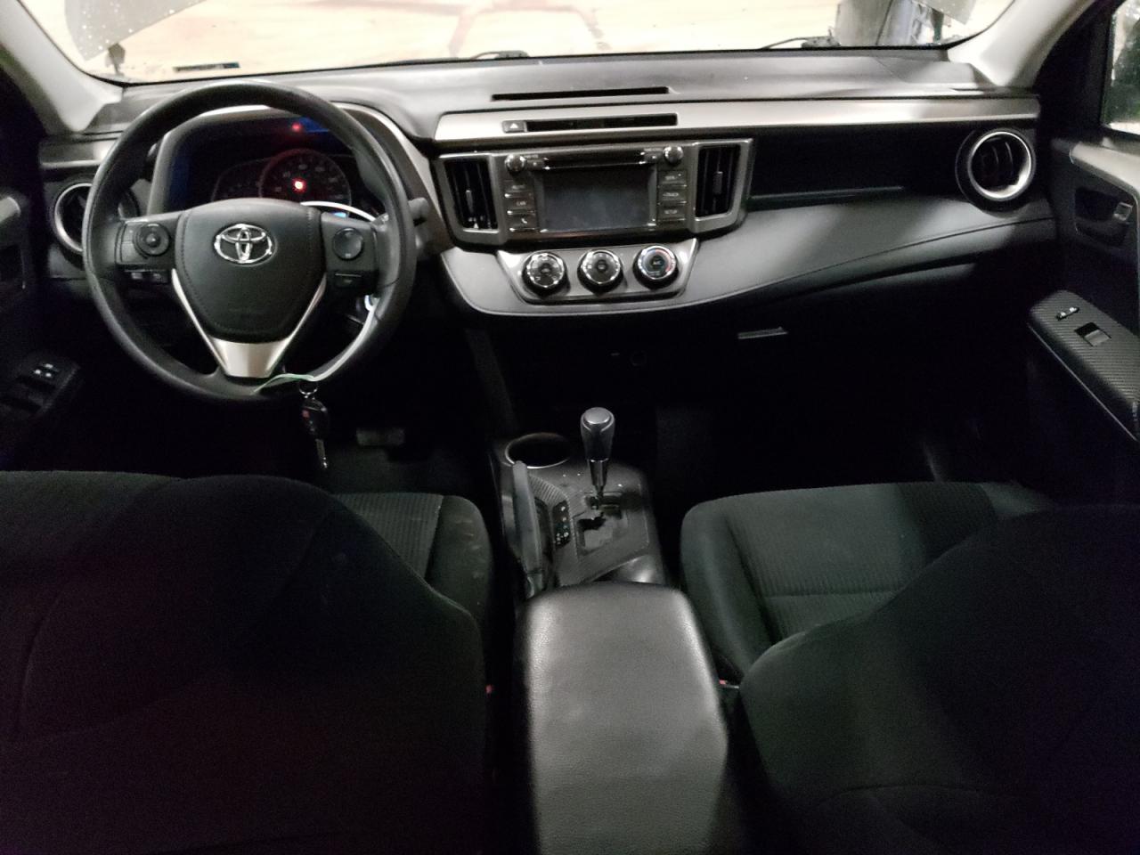 2015 Toyota RAV 4 - Image 8