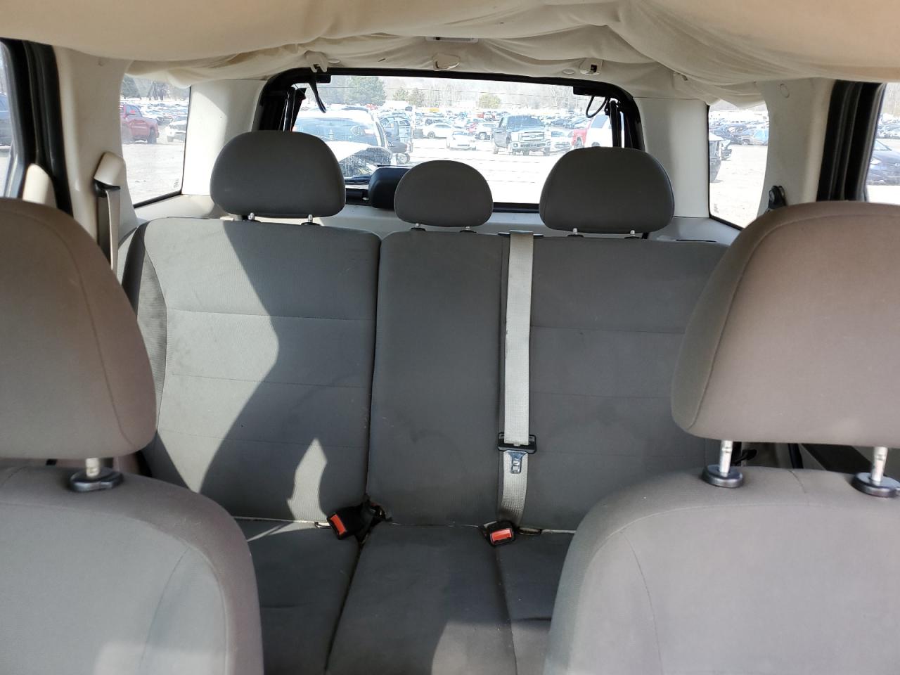 2008 Ford Escape - Image 10