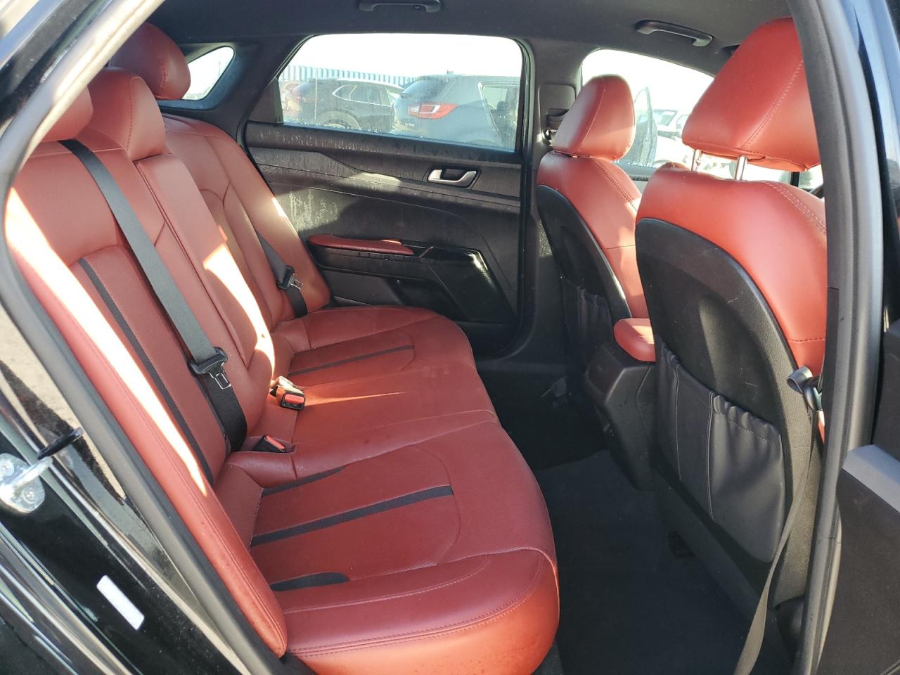 2023 Kia K5 - Image 10