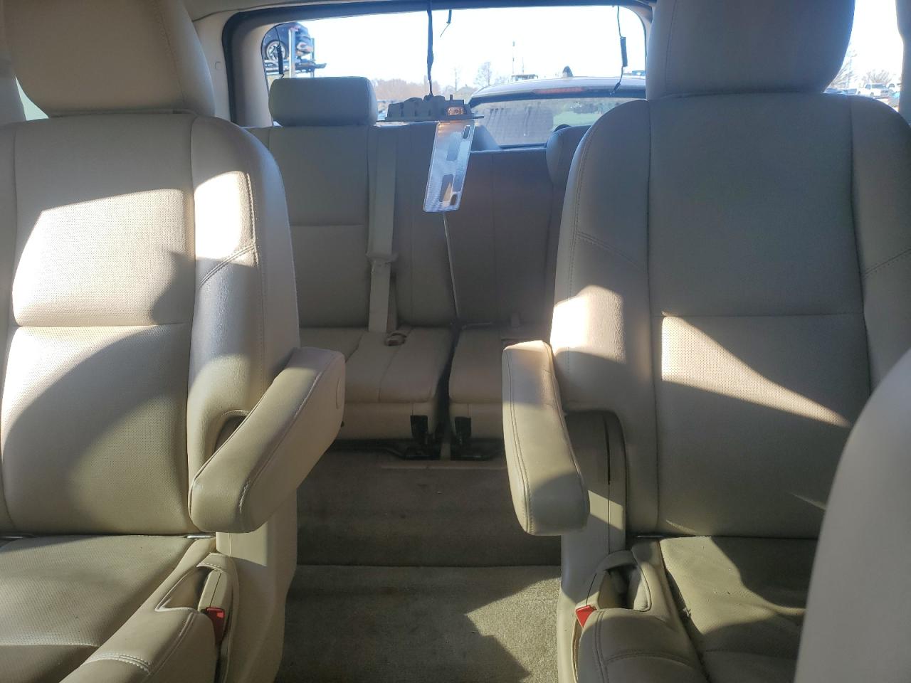 2014 GMC Yukon - Image 10