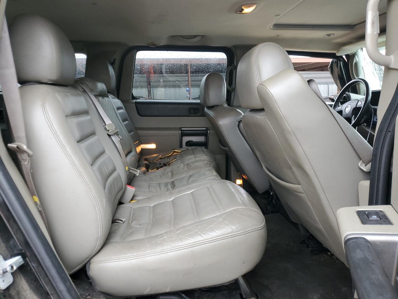 2004 Hummer H2 - Image 11