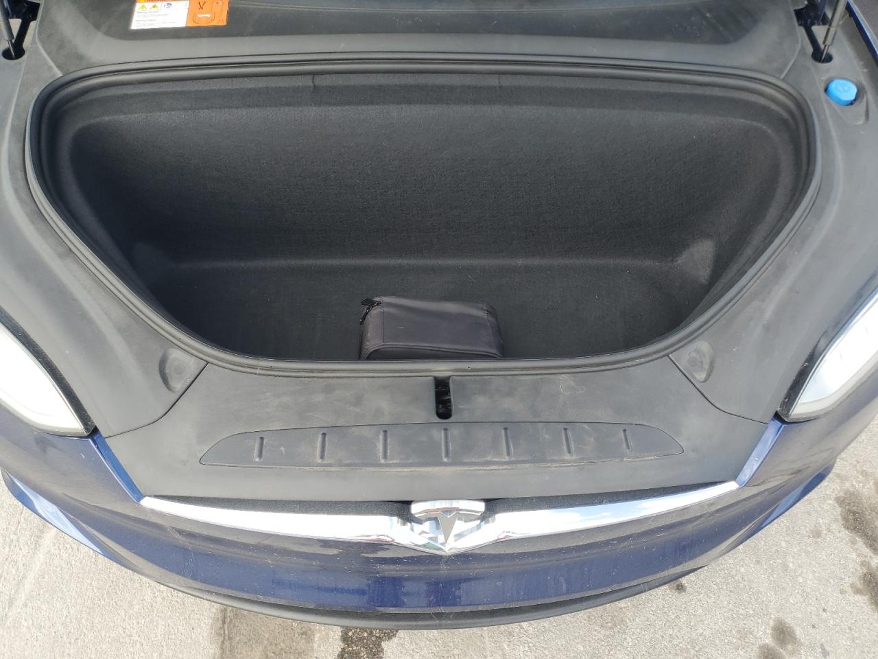 2017 Tesla Model X VIN: 5YJXCDE24HF068211 Lot: 44210845