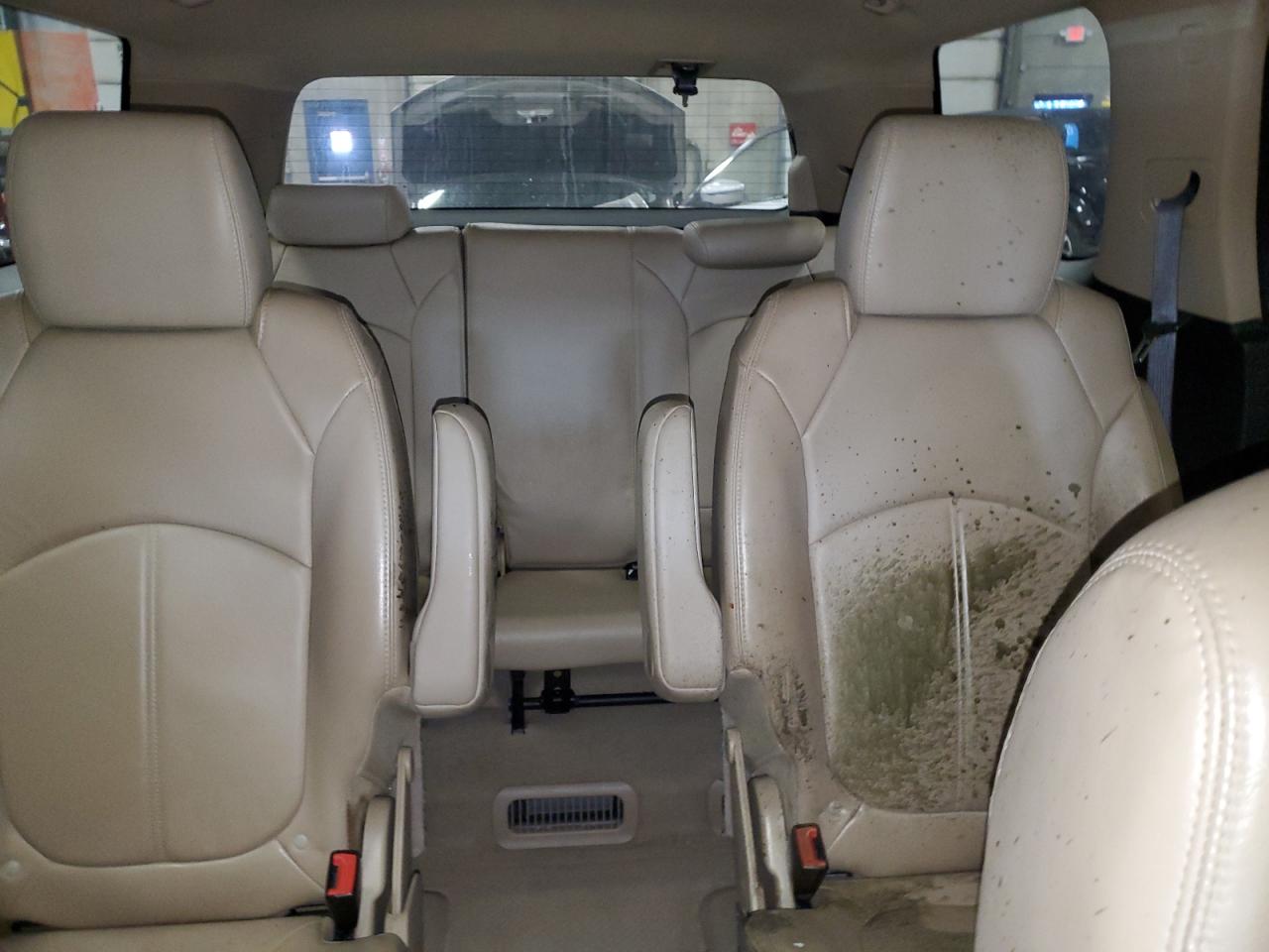 2012 GMC Acadia - Image 10