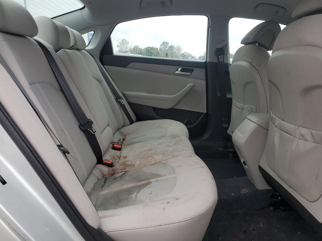 2016 Hyundai Sonata - Image 10