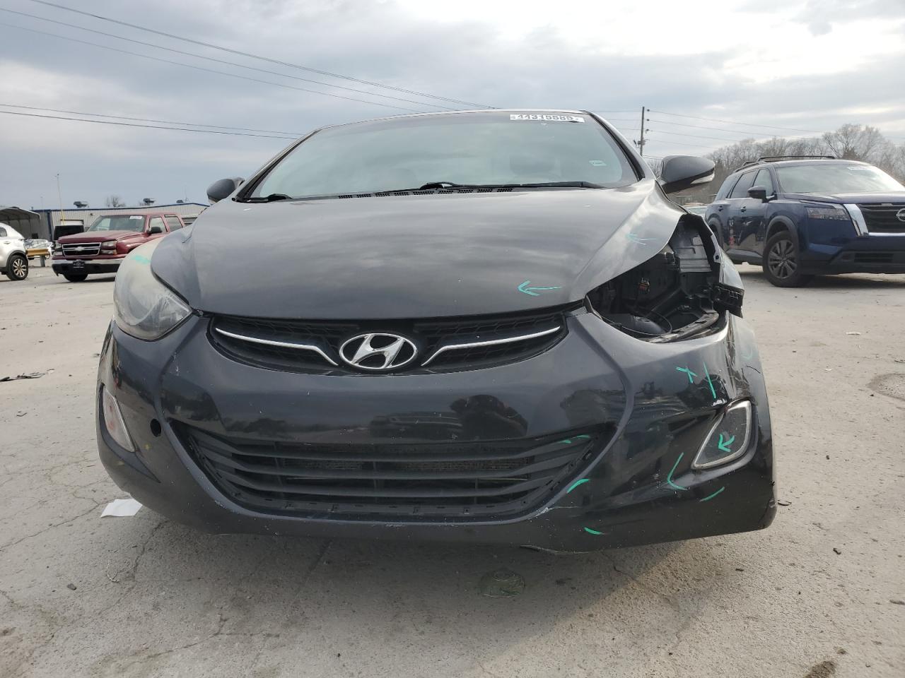 2013 Hyundai Elantra - Image 5