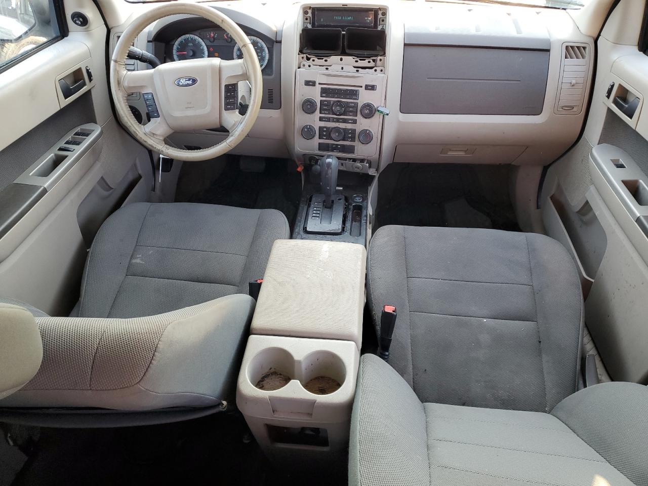 2010 Ford Escape - Image 8