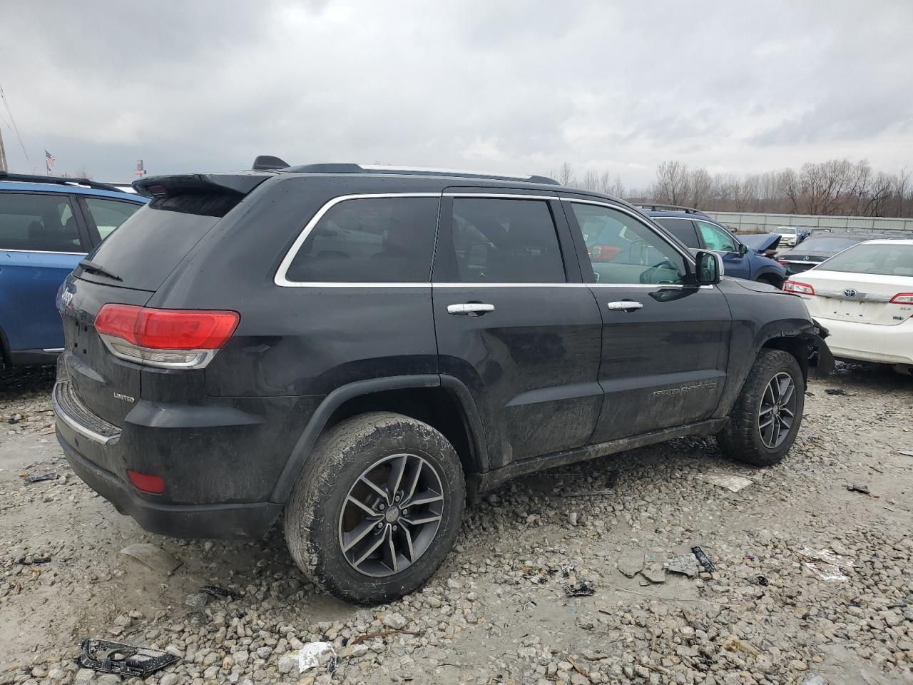 2018 Jeep Grand Cherokee - Image 3