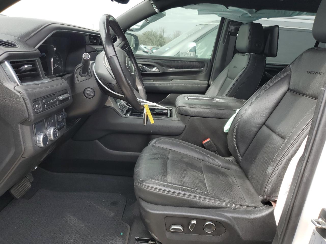 2021 GMC Yukon - Image 7