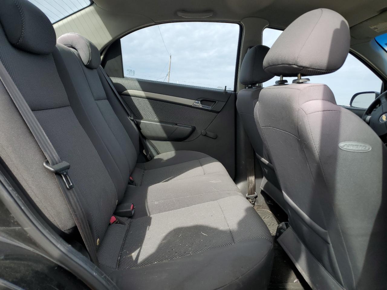 2007 Chevrolet Aveo - Image 10