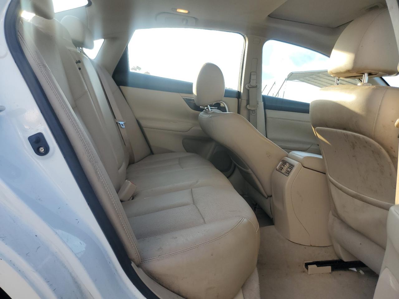 2014 Nissan Altima - Image 10