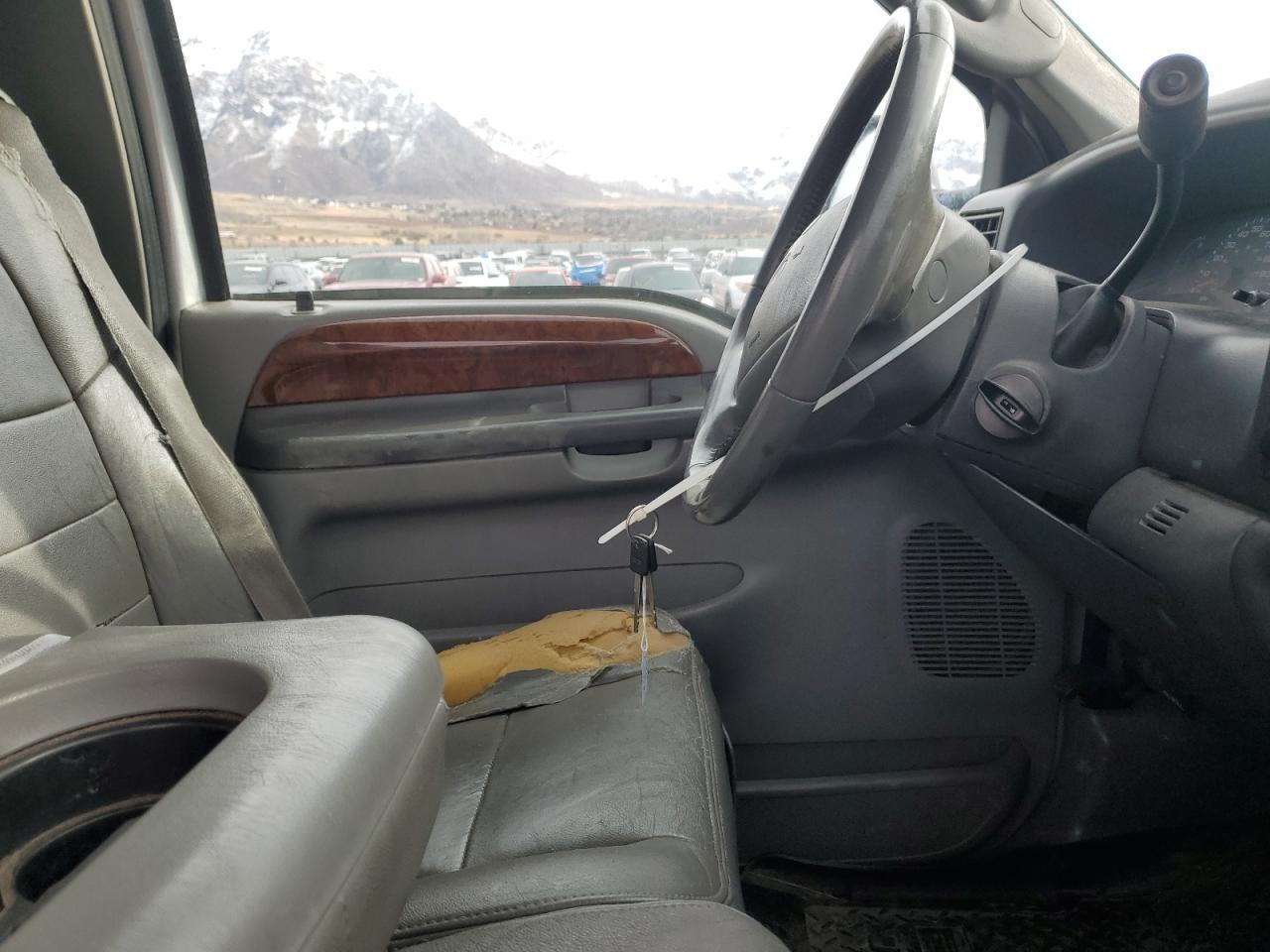 2003 Ford F350 - Image 7