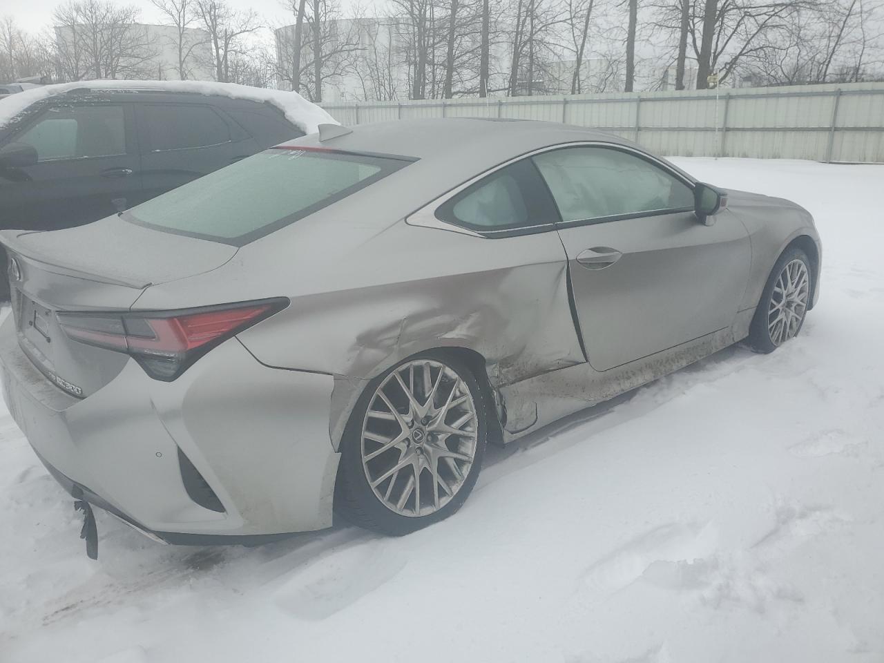 2021 Lexus RC - Image 3
