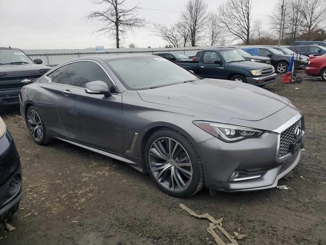 2017 Infiniti Q60 - Image 4