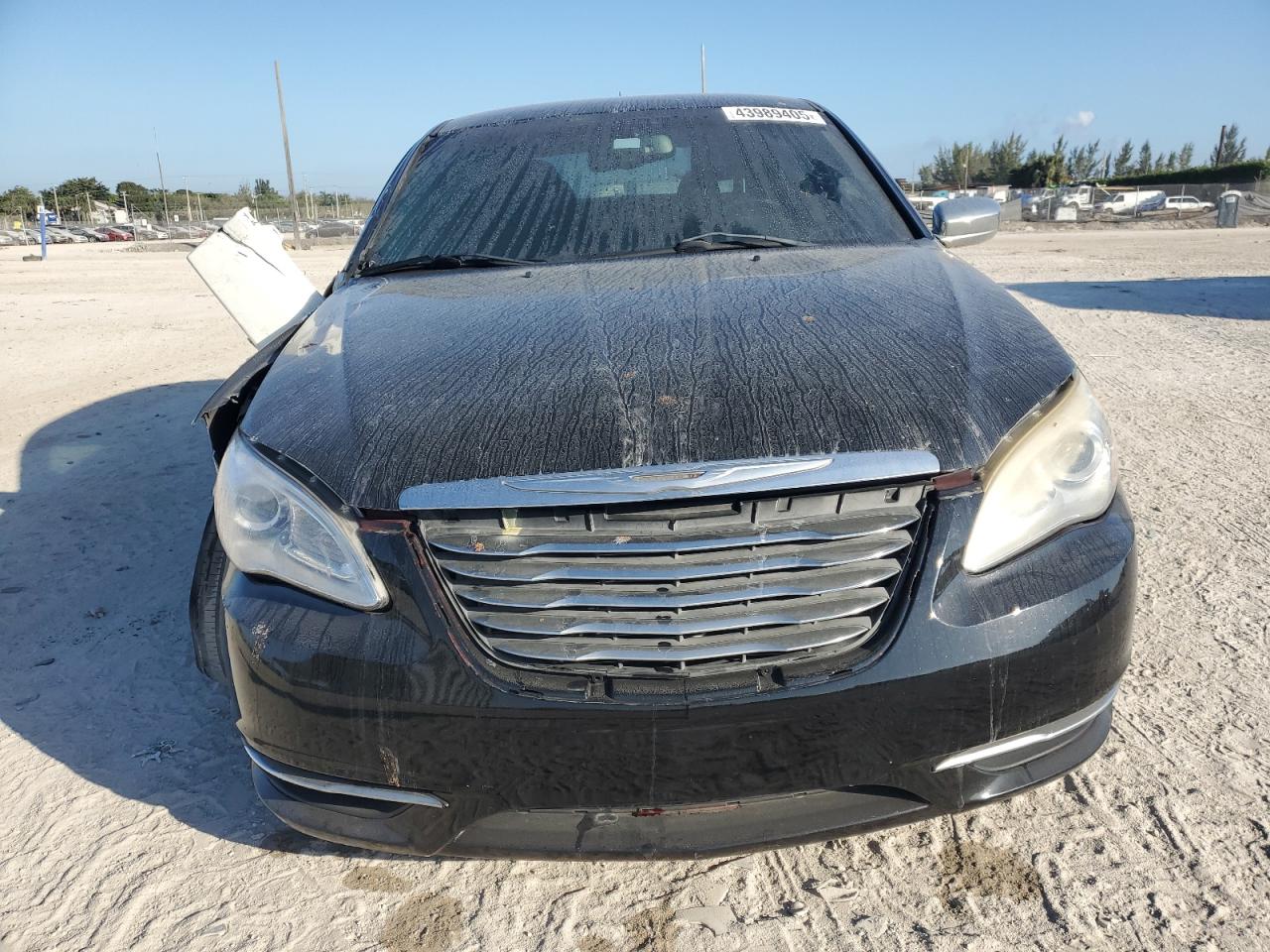 2013 Chrysler 200 - Image 5
