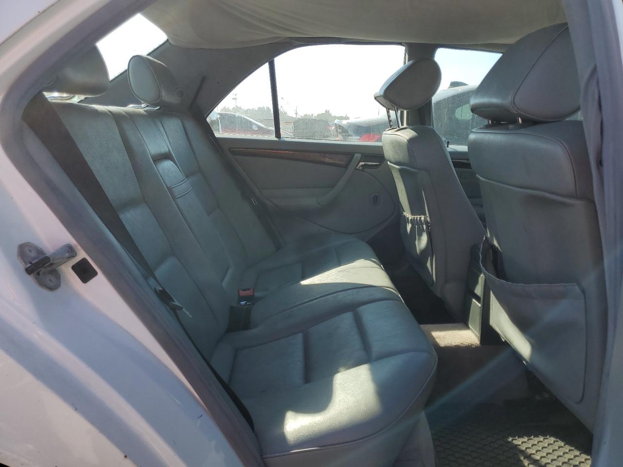 1998 Mercedes-Benz C 230 VIN: WDBHA23G5WA639139 Lot: 47407925