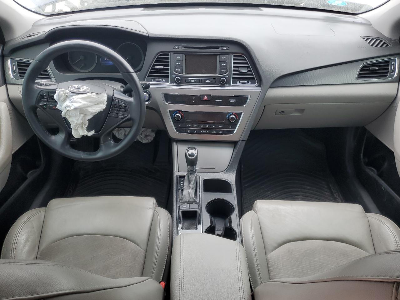 2015 Hyundai Sonata - Image 8