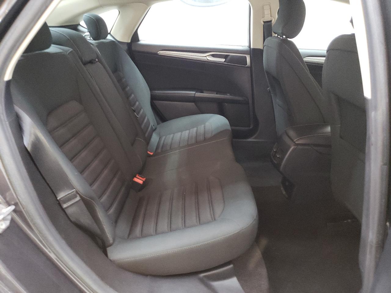 2019 Ford Fusion - Image 10