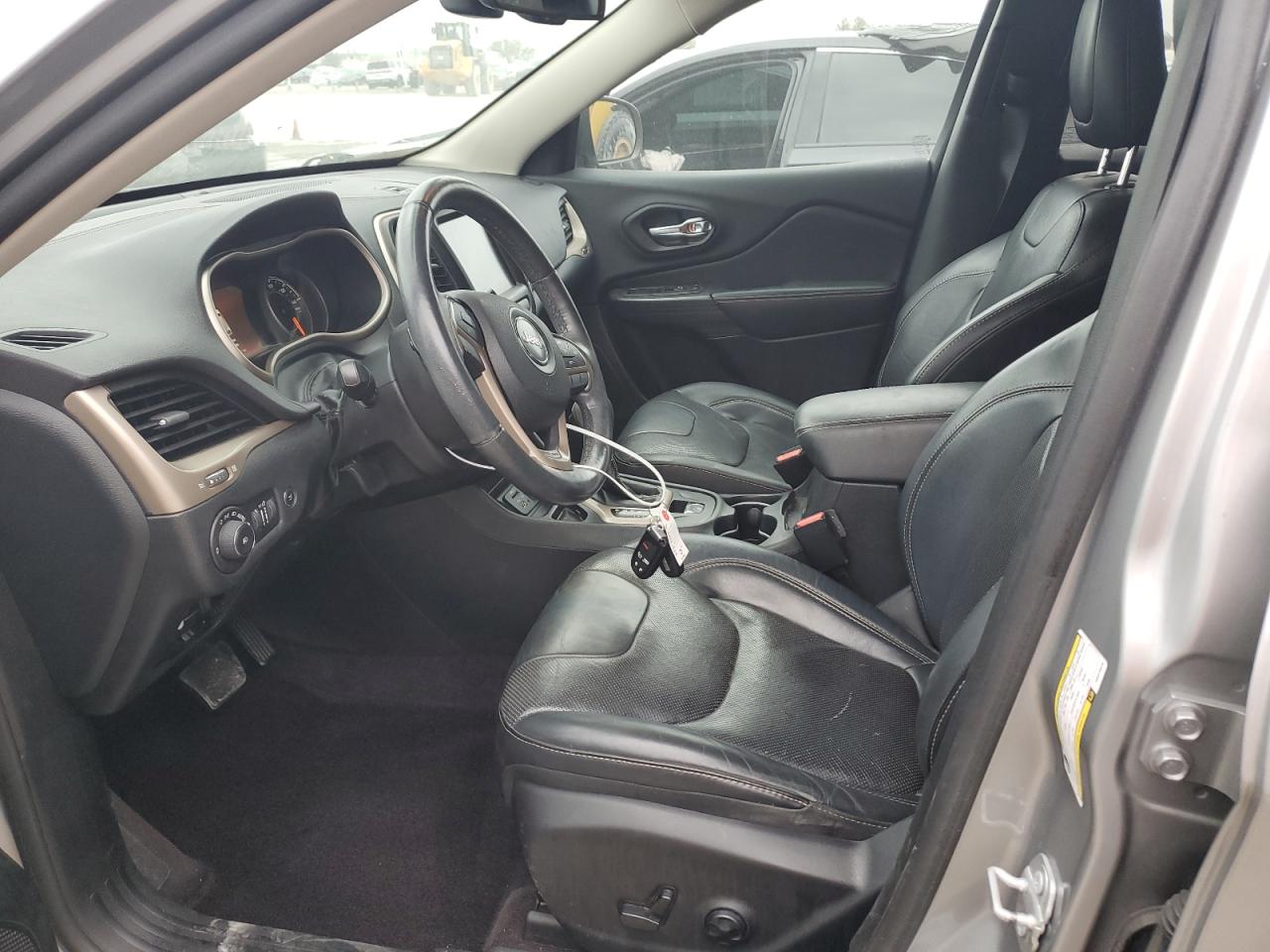 2016 Jeep Grand Cherokee - Image 7