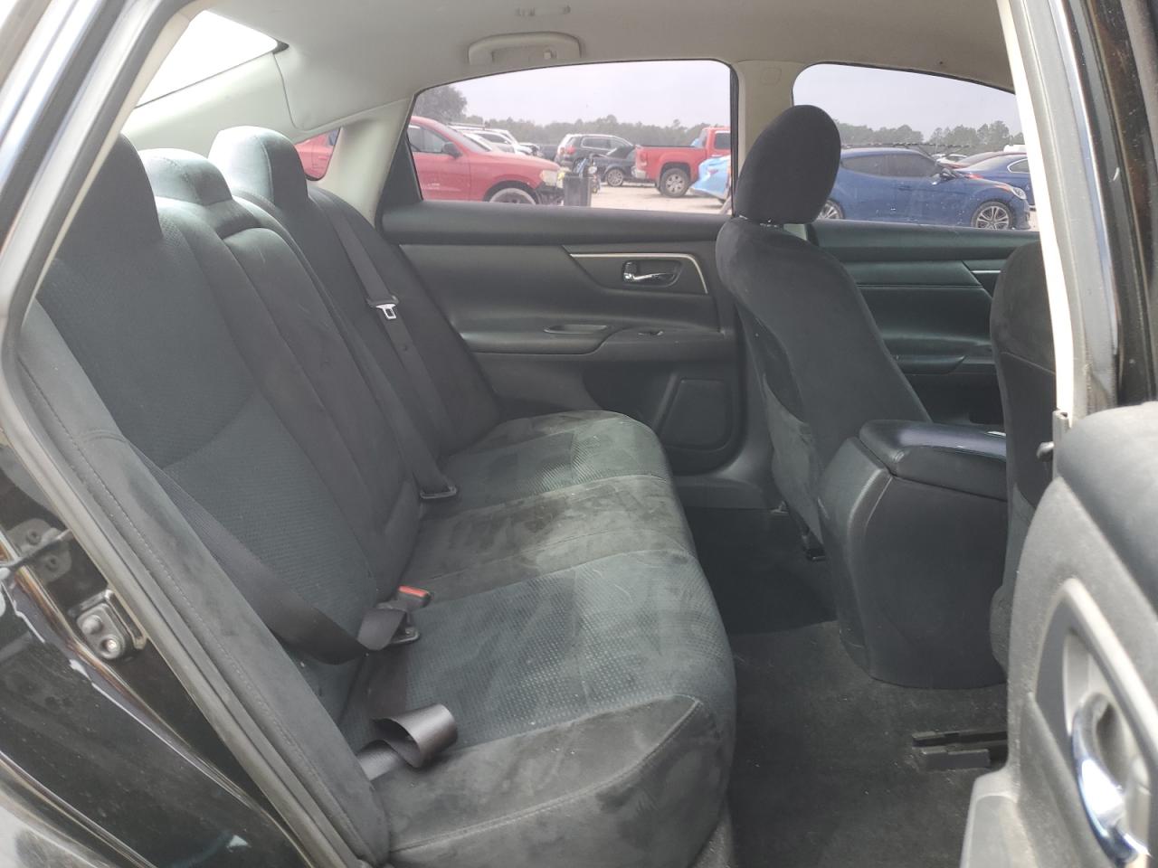 2015 Nissan Altima - Image 10