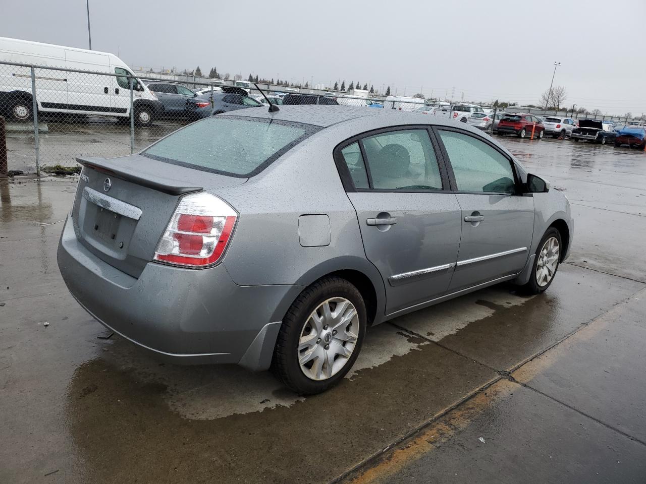 2011 Nissan Sentra - Image 3