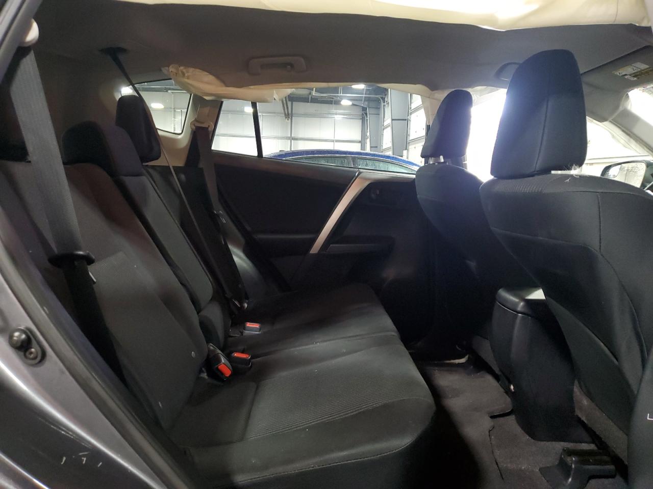 2017 Toyota RAV 4 - Image 11