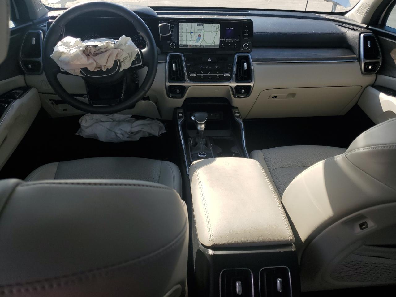 2023 Kia Sorento - Image 8