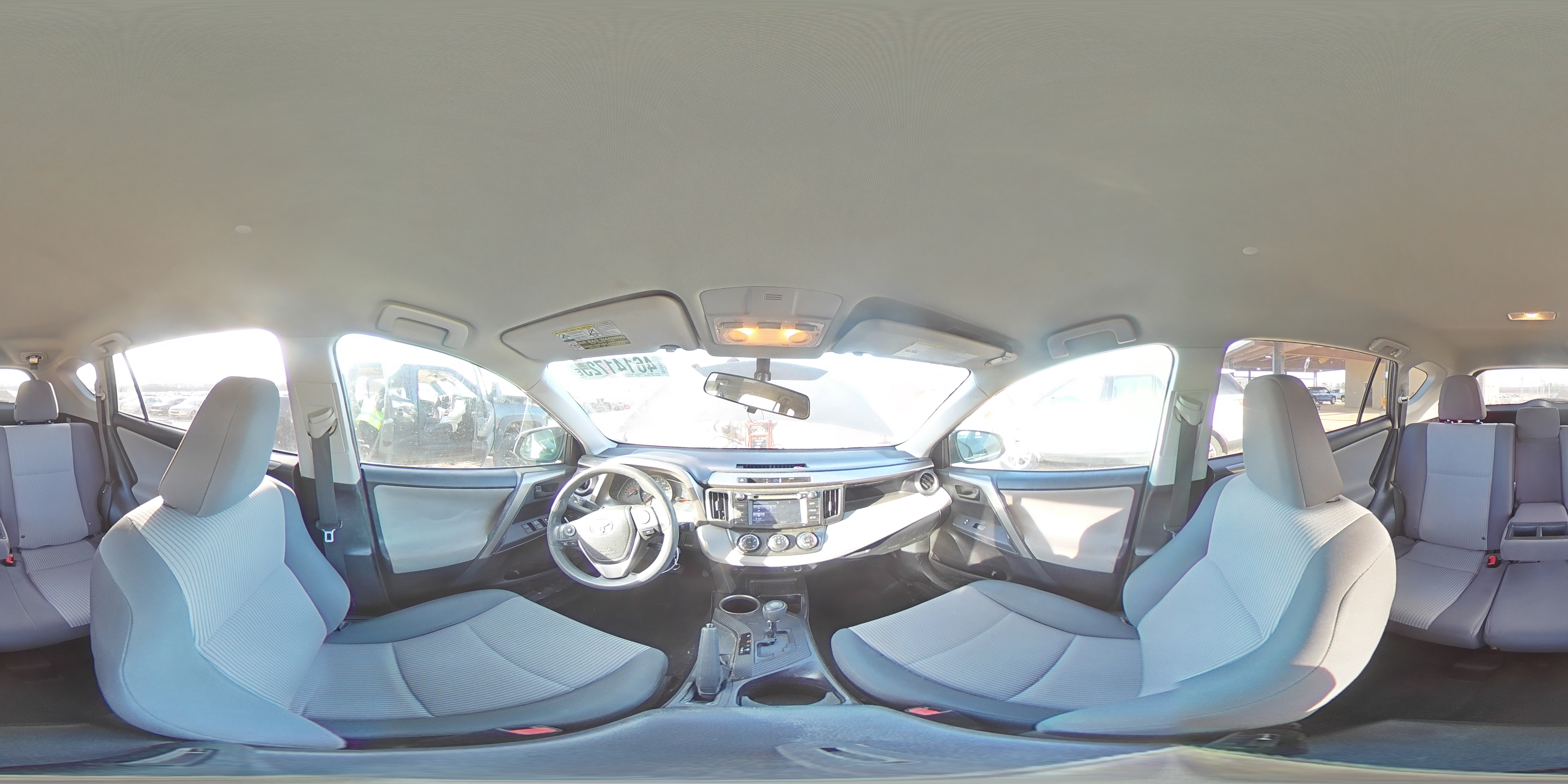 2015 Toyota RAV 4 - Image 14