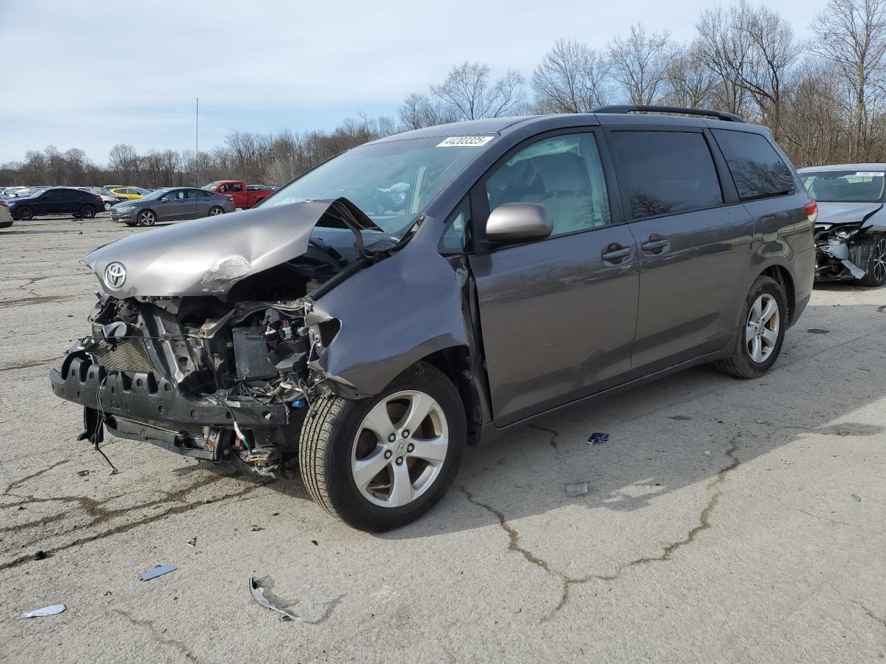 2013 Toyota Sienna - Image 1