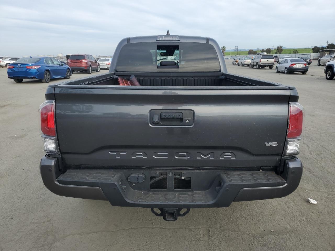 2022 Toyota Tacoma - Image 6