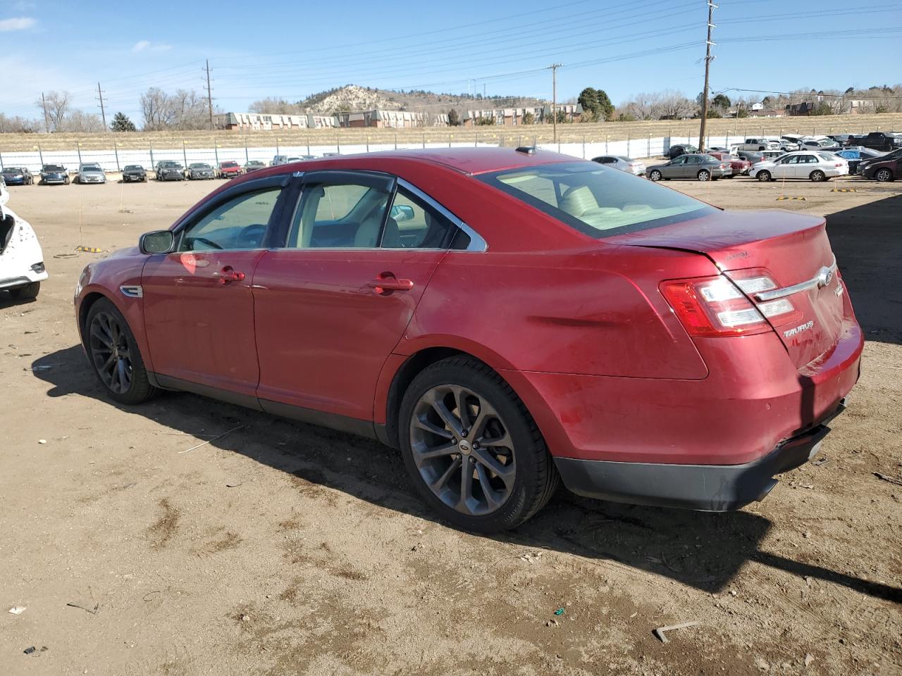 2014 Ford Taurus - Image 2