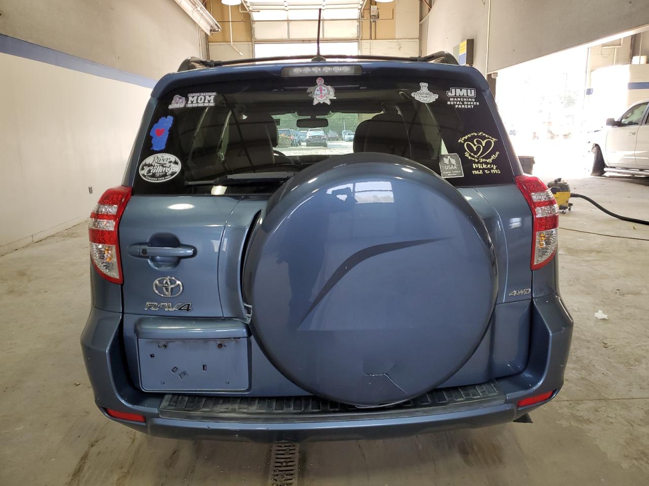 2012 Toyota RAV 4 - Image 6
