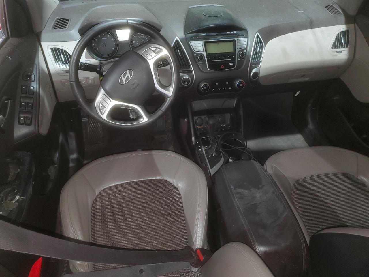 2011 Hyundai Tucson - Image 8
