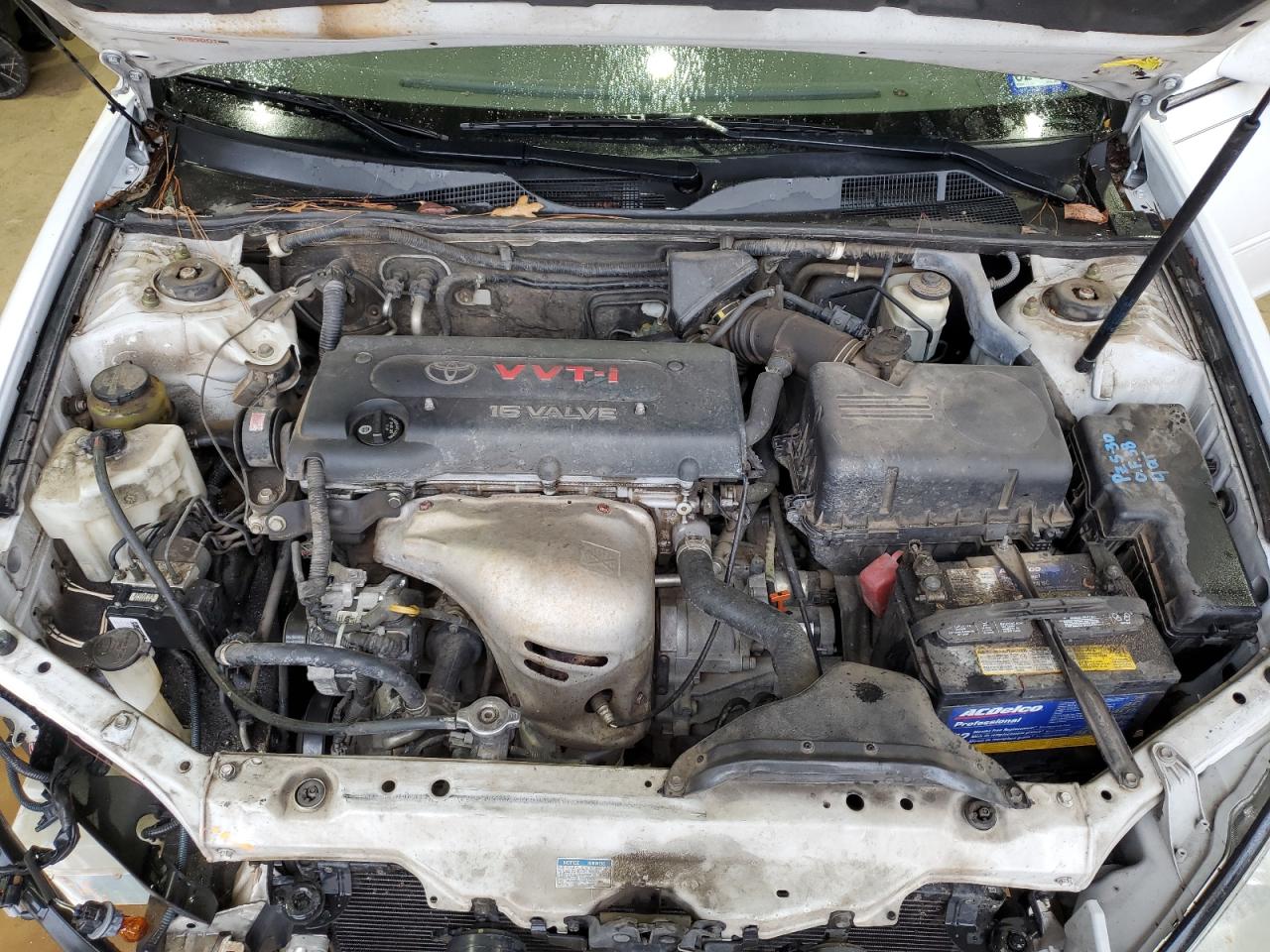 2005 Toyota Camry - Image 11