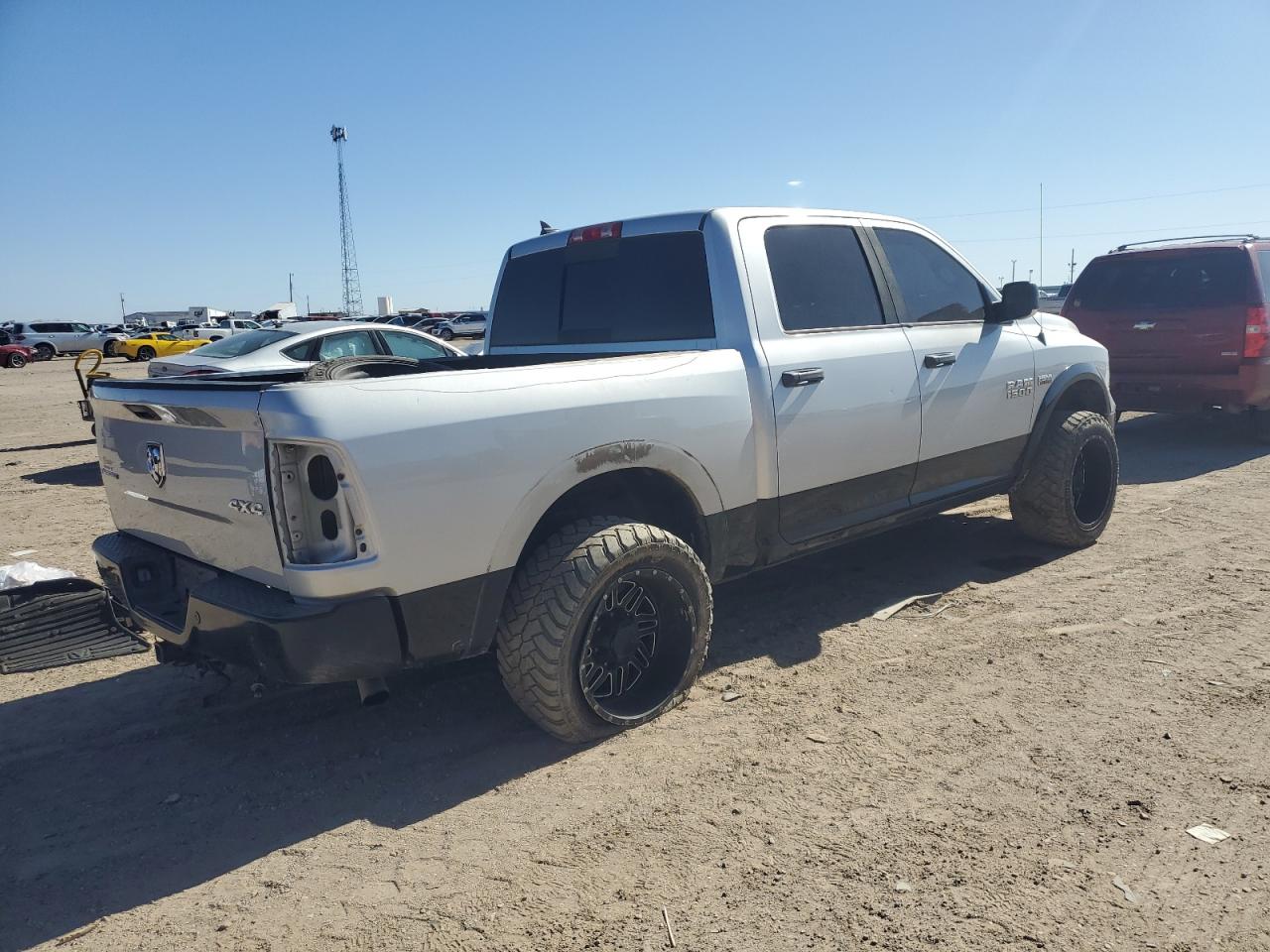 2016 RAM 1500 - Image 3