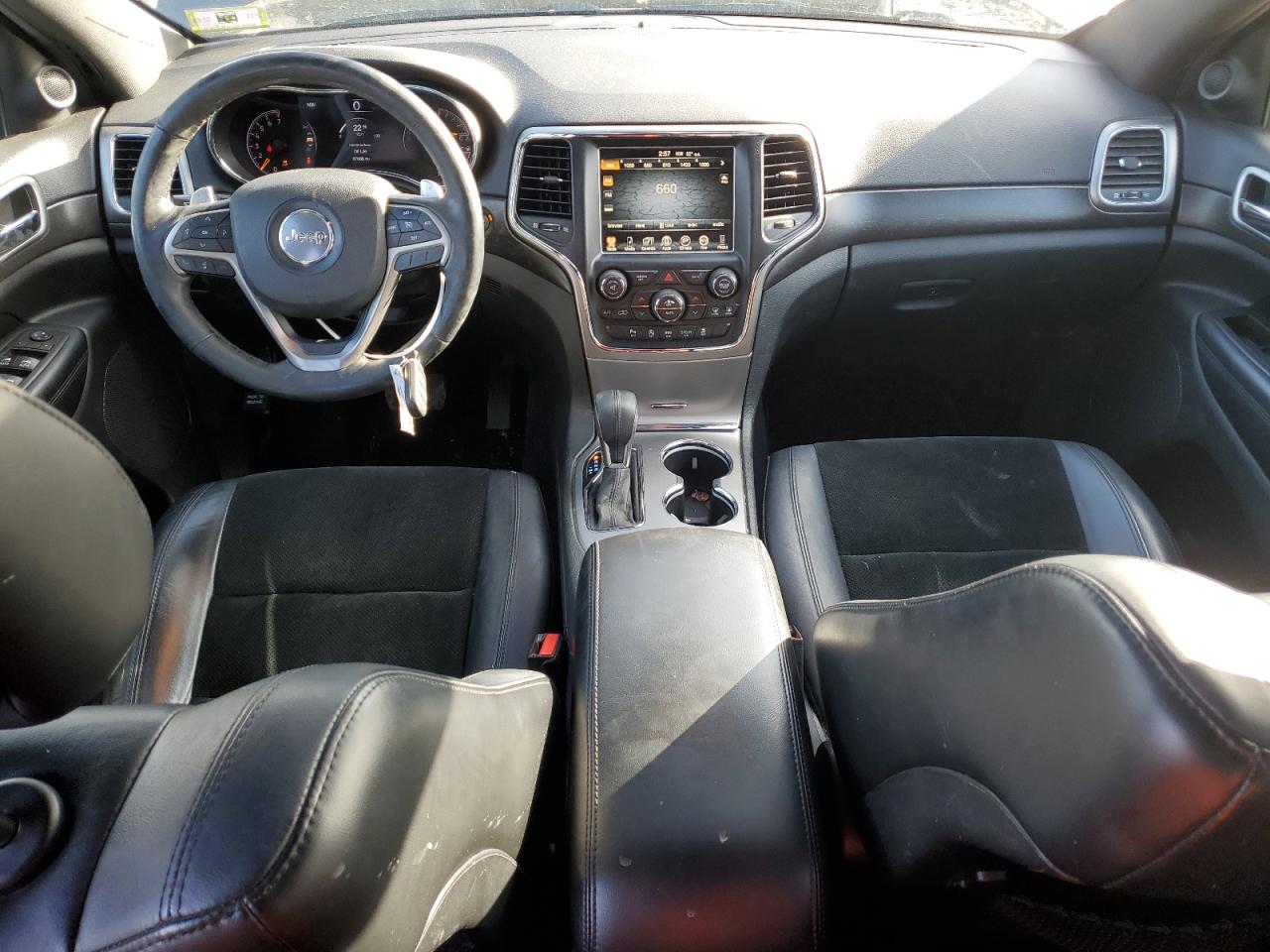 2017 Jeep Grand Cherokee - Image 8