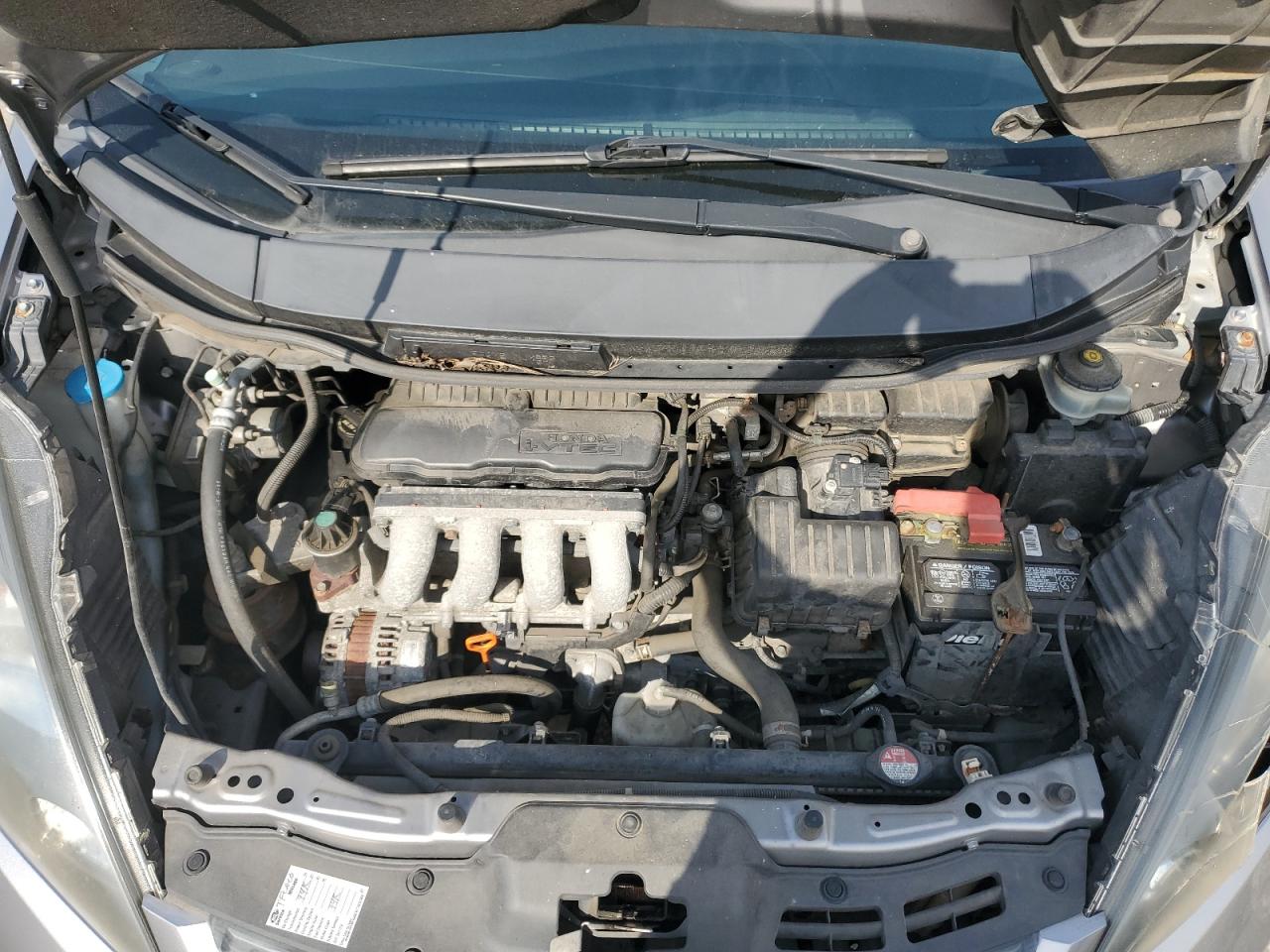 2010 Honda Fit - Image 13
