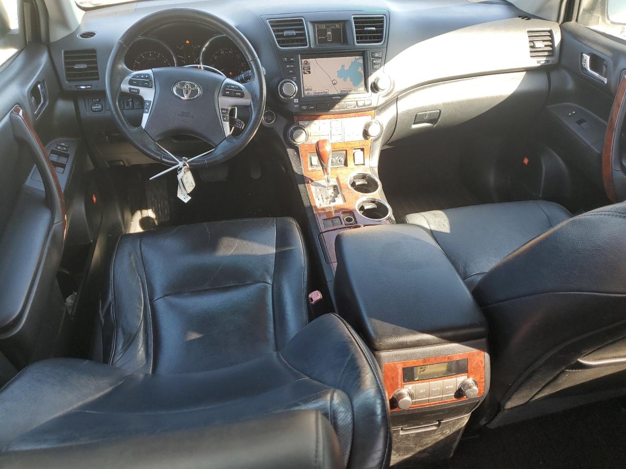 2011 Toyota Highlander - Image 8