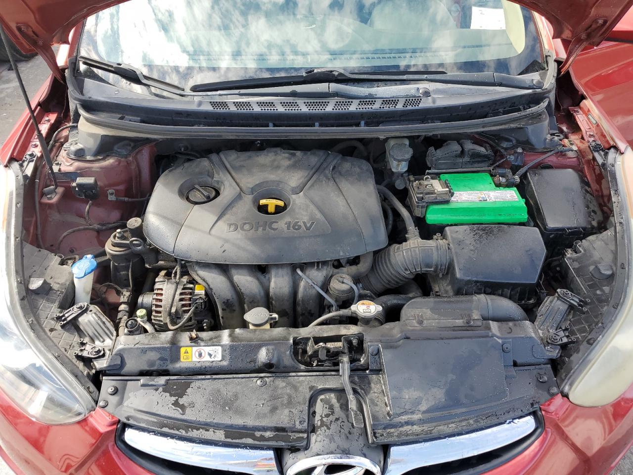 2013 Hyundai Elantra - Image 11