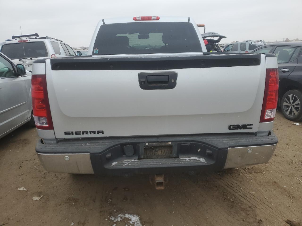 2012 GMC Sierra - Image 6