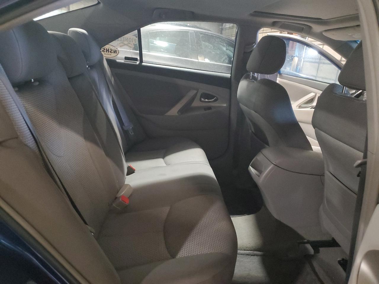 2010 Toyota Camry - Image 10