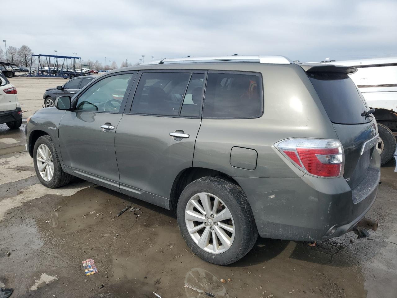 2010 Toyota Highlander - Image 2
