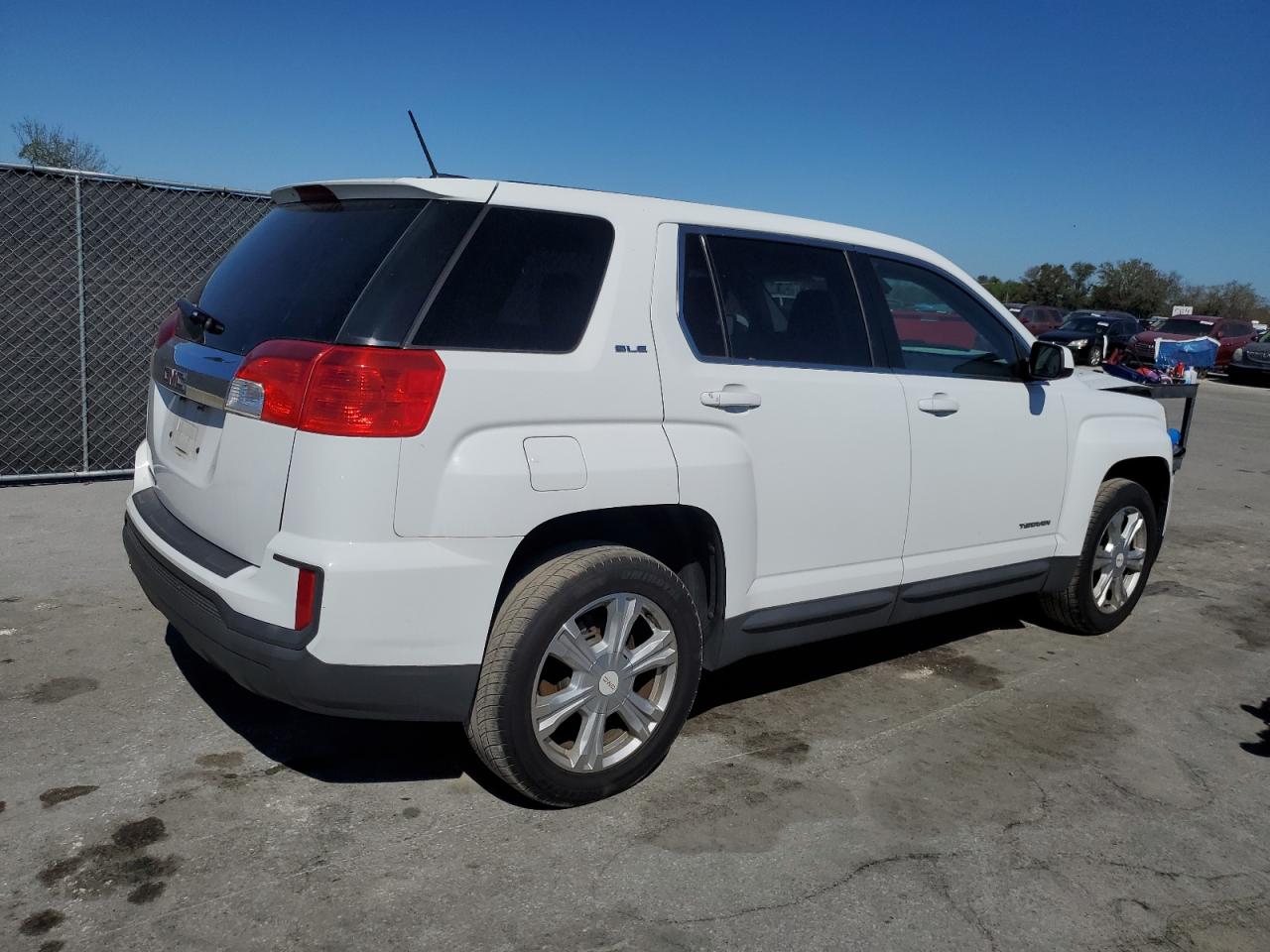 2017 GMC Terrain - Image 3