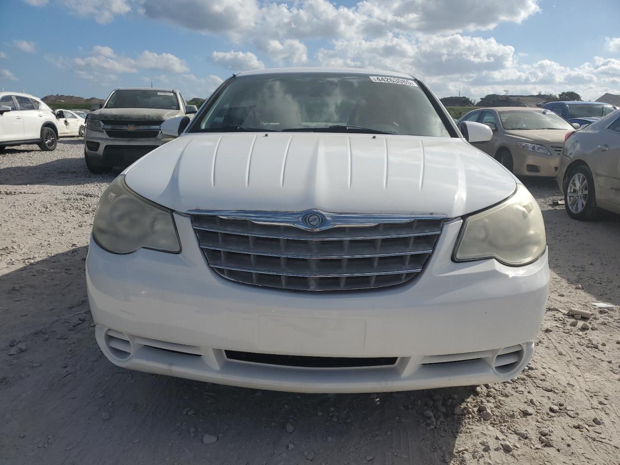 2008 Chrysler Sebring - Image 5