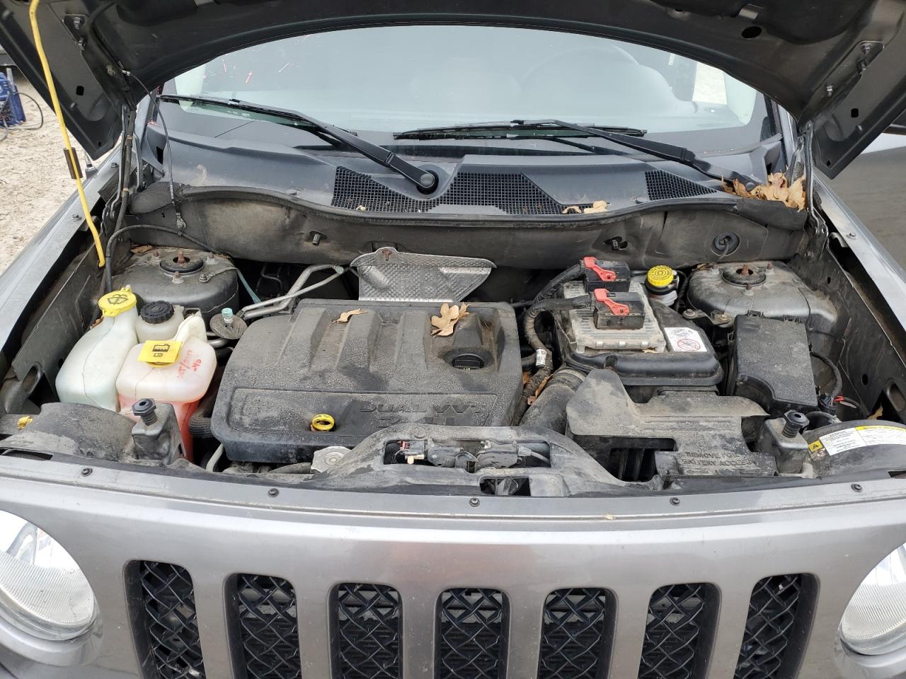 2011 Jeep Liberty (Patriot) - Image 12