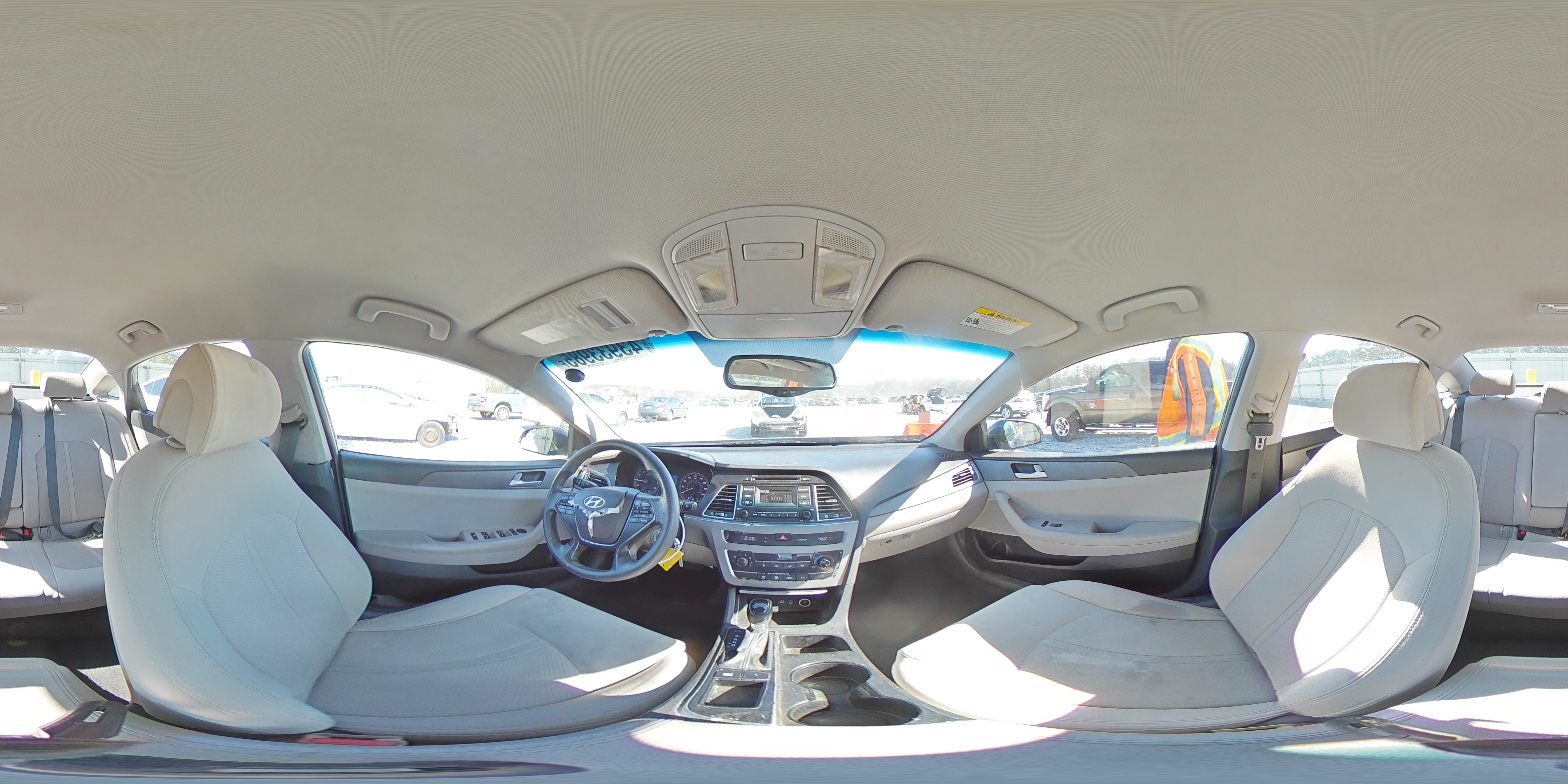 2016 Hyundai Sonata - Image 13